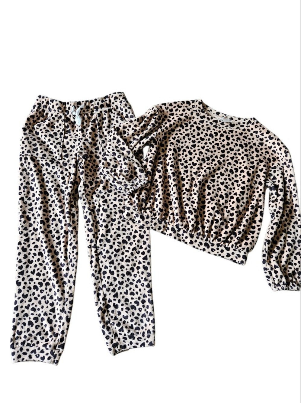 CUTE! Girls Cat & Jack 2-Piece Velour Sweatsuit, Medium (8), Animal Print